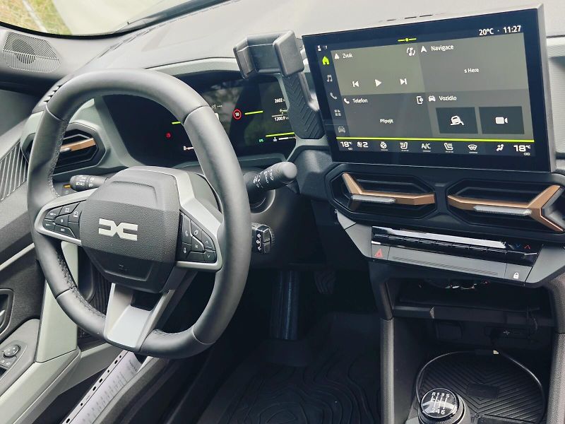 Dacia Bigster (2025) 1,2 mild hybrid-G 140 Extreme - fotka 12 z 27