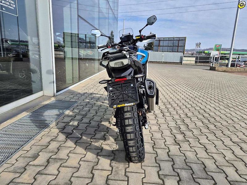 CFMOTO 450 MT-R (2026) - fotka 8 z 78