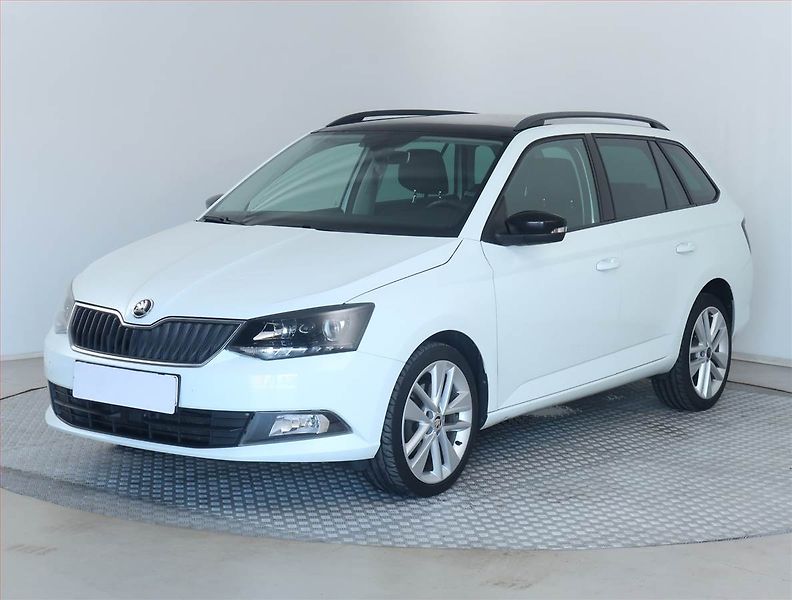 Škoda Fabia (2015) Style 1.2 TSI, Serv.kniha - fotka 2 z 18