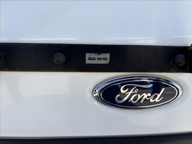 Ford Transit 2,0 mHEV 96kW L3 Kombi Van DPH - fotka 12 z 36