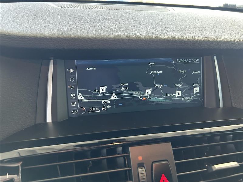 BMW X3 2,0   xDrive20d,1.MAJITEL,ČR,D - fotka 23 z 38