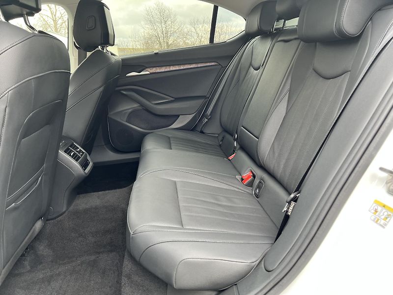 Škoda Superb (2025) IV 2.0TDI L&K 110kW, CZ, 1.MAJ - fotka 15 z 27