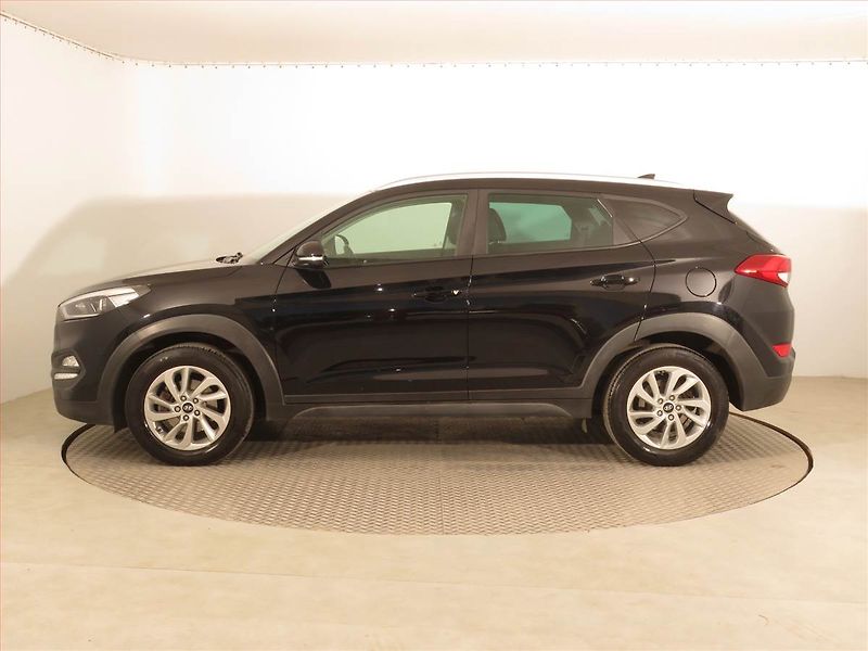 Hyundai Tucson (2017) 1.7 CRDi, Automat, Serv.kniha - fotka 3 z 17