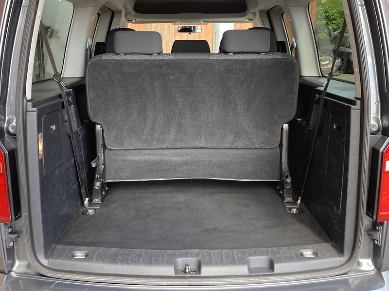 Volkswagen Caddy  MAXI 2,0TDi 7míst novérozvody - fotka 21 z 21