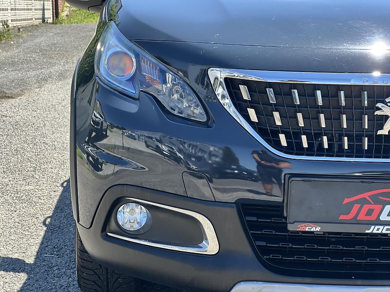Peugeot 2008 Allure 1.2i KOUPENO V ČR 1.MAJ - fotka 40 z 45