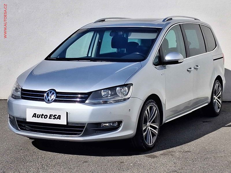 Volkswagen Sharan (2013) 2.0 TDi, AC, navi, park.asist - fotka 3 z 20