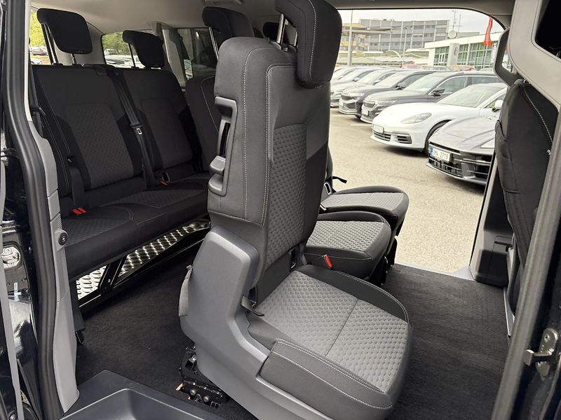 Volkswagen Caravelle 2.0TDi 125kW 4Motion - fotka 19 z 25