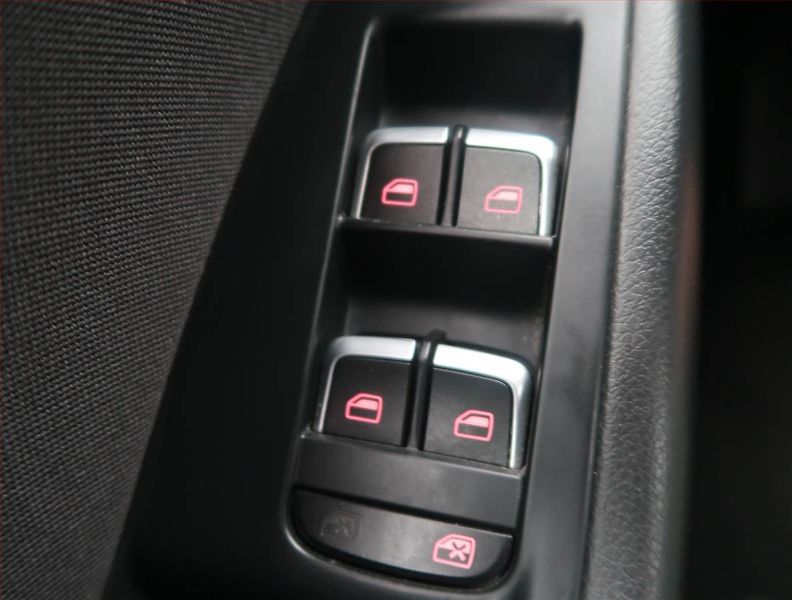 Audi Q5 (2014) 2.0 TDI, 4X4, Automat - fotka 14 z 14