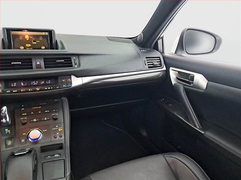 Lexus CT 200h (2012) 200h, Automat, Kůže, Navi - fotka 8 z 22