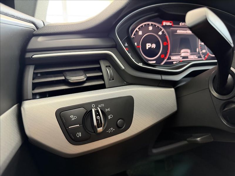 Audi A4 Avant 2,0 TDi, Quattro,TOP STA - fotka 23 z 29
