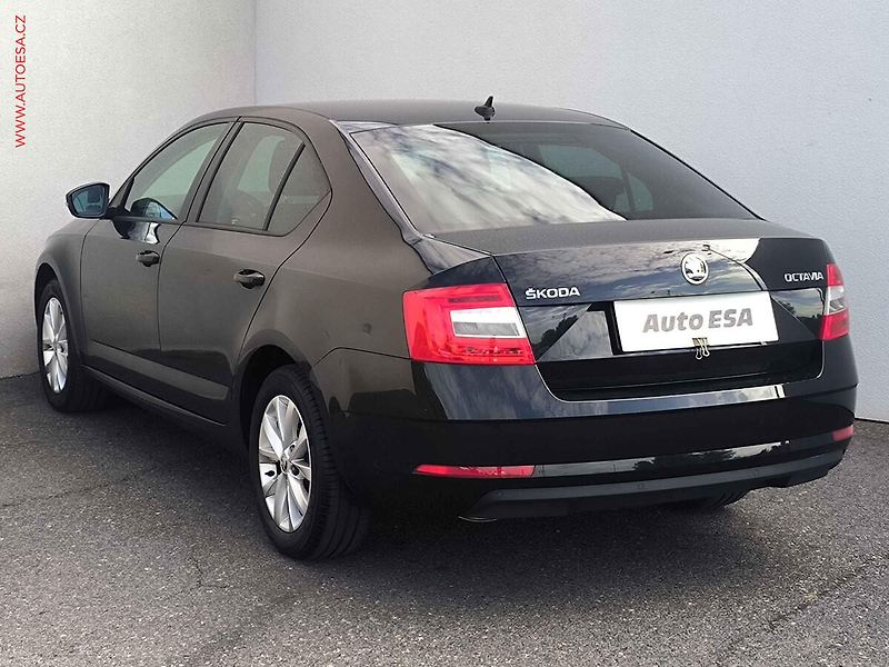 Škoda Octavia (2017) 1.4 TSi, Ambition - fotka 6 z 21