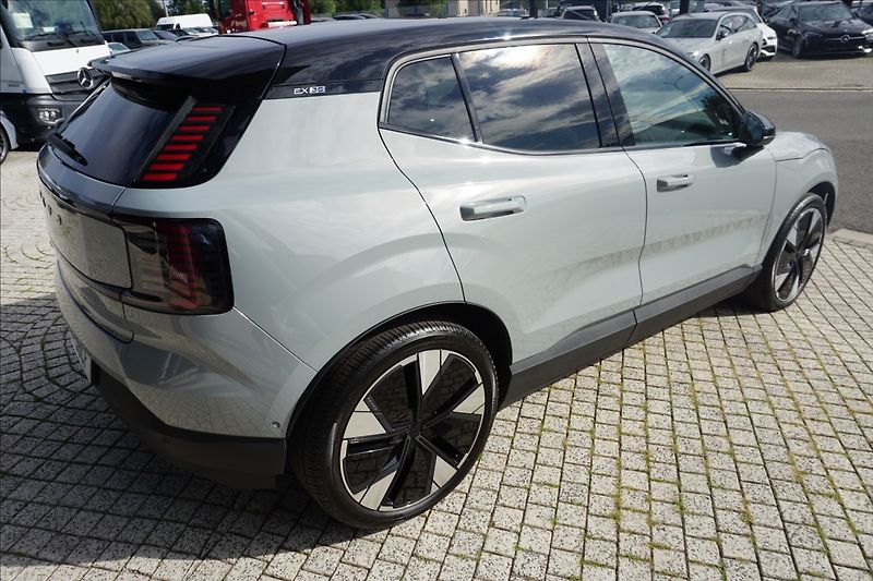 Volvo EX30 Ultra AWD, CZ - fotka 6 z 17
