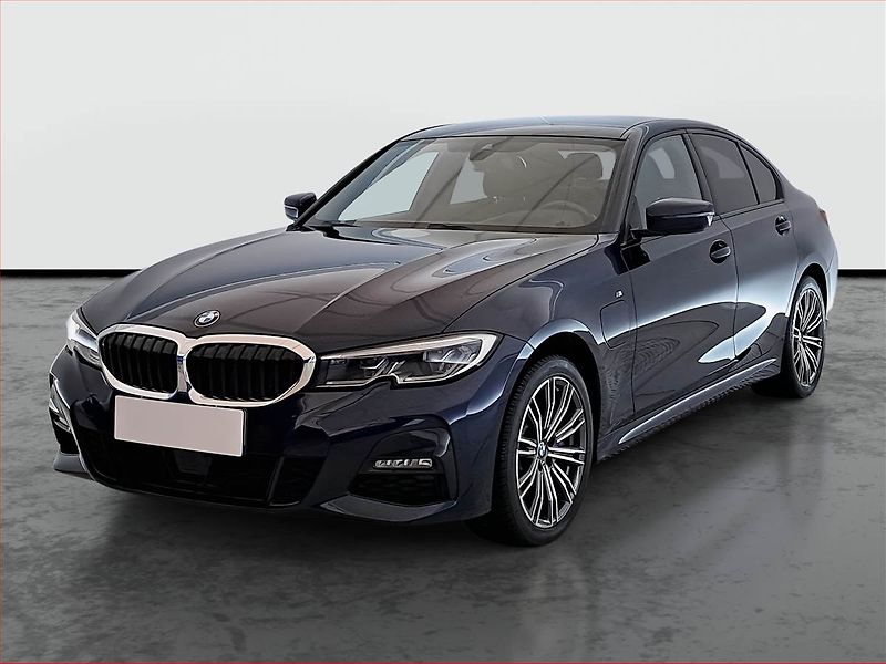 BMW Řada 3 (2021) 330 e xDrive - fotka 2 z 24