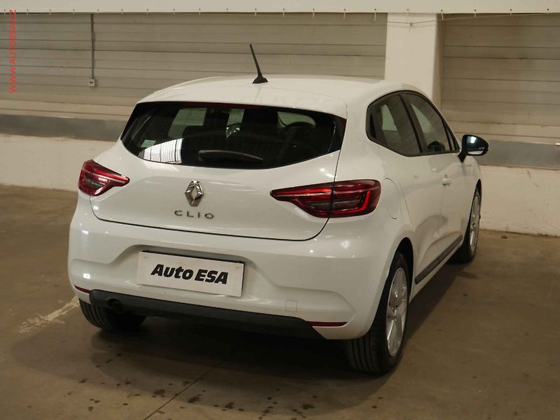 Renault Clio (2022) 1.0 TCe, 1.maj,ČR, LED, AC - fotka 6 z 16