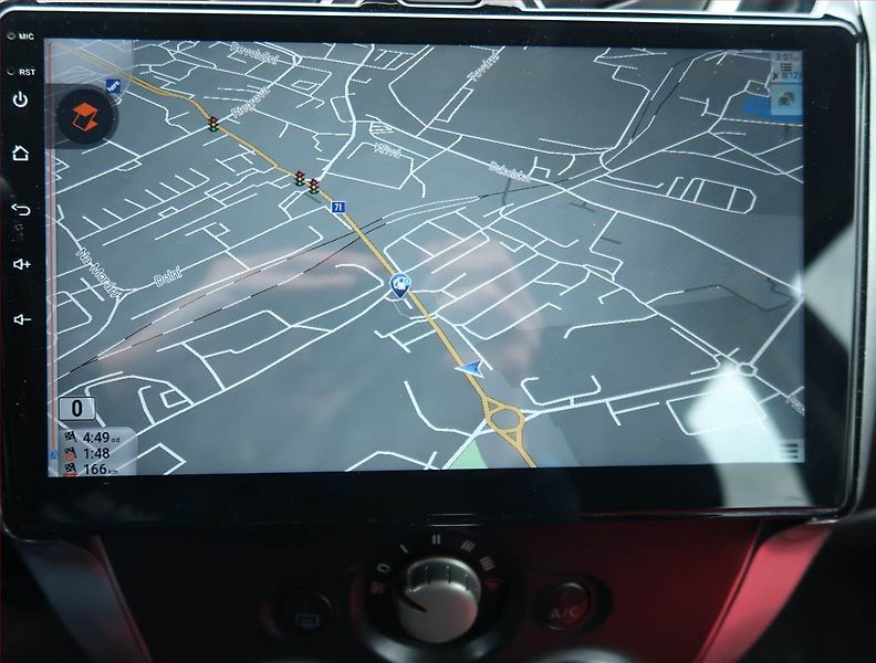 Nissan Note (2017) 1.5 dCi, Tempomat - fotka 13 z 15