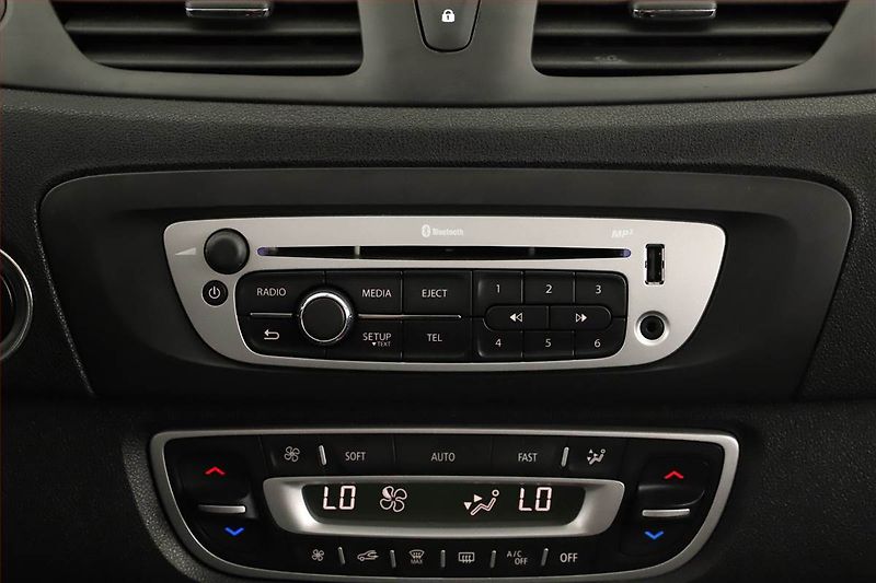 Renault Grand Scénic (2016) 1.2 TCe, Navi, Tempomat - fotka 12 z 18