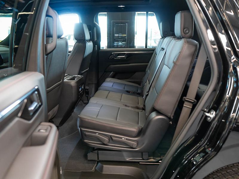 Chevrolet Tahoe (2026) 6.2 V8 4WD RST, 8 míst - fotka 34 z 41