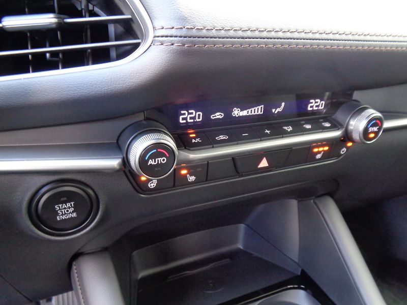 Mazda 3 (2026) 2,5 140 PS, Center-line, AKCE! - fotka 17 z 25