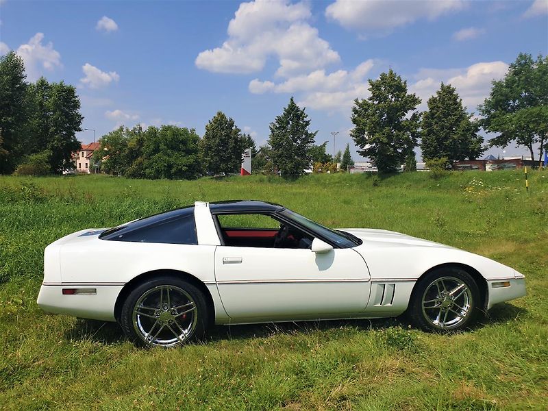 Chevrolet Corvette (1986) - fotka 13 z 26