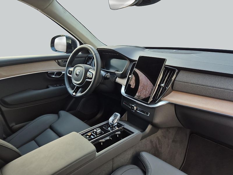 Volvo XC90 T8 Ultra Dark #VZDUCH - fotka 12 z 15
