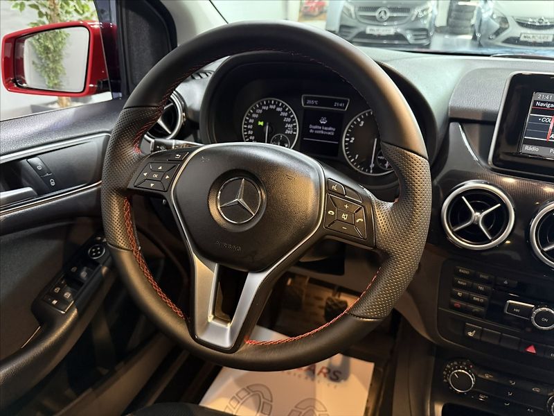 Mercedes-Benz Třídy B 1,8   CDi BI-XEN NAVI VÝHŘEV - fotka 26 z 40