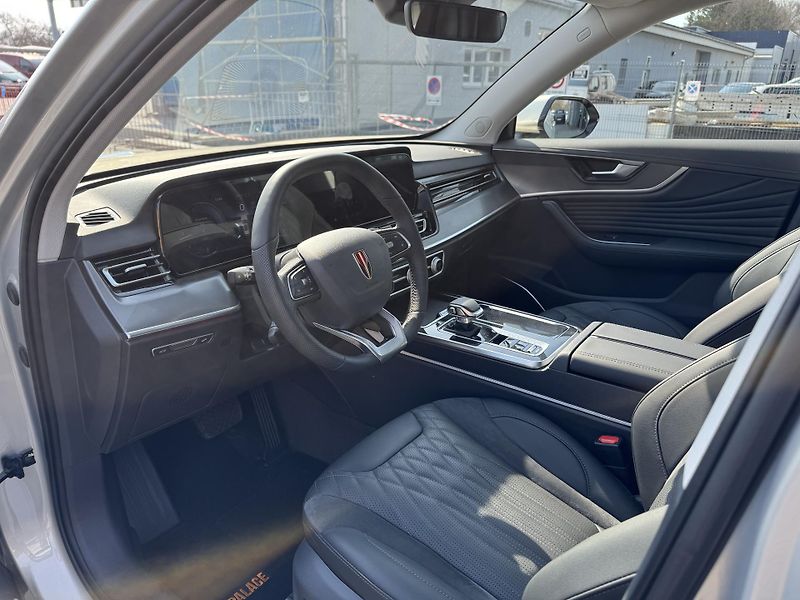Hongqi HS5 (2025) 2.0T Executive 4WD - fotka 9 z 20