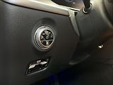 Mercedes-Benz Třídy C 300 4MATIC kombi - náhled 11