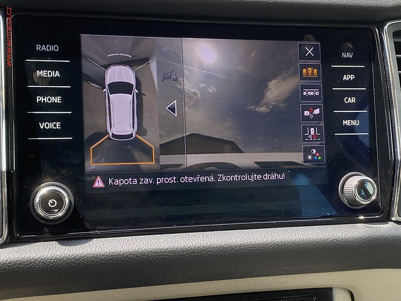 Škoda Kodiaq (2017) 2.0TDi 4x4, ČR, DSG, bixen - fotka 20 z 21