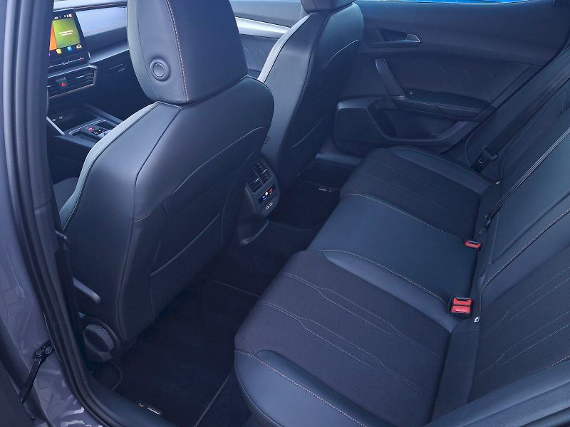 Cupra Formentor (2024) DSG 1,5TSi 110kW - fotka 7 z 35