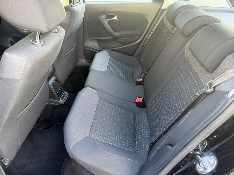 Volkswagen Polo 1,2TSI 66kW Servisní kniha - fotka 14 z 23