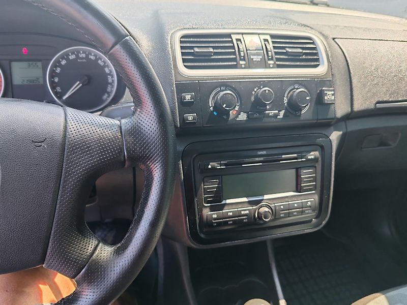 Škoda Fabia 1.2 LPG - fotka 11 z 22