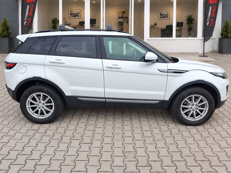 Land Rover Range Rover Evoque (2017) 2.0TD4 110kW 4X4 -NOVÉ V ČR - fotka 9 z 35