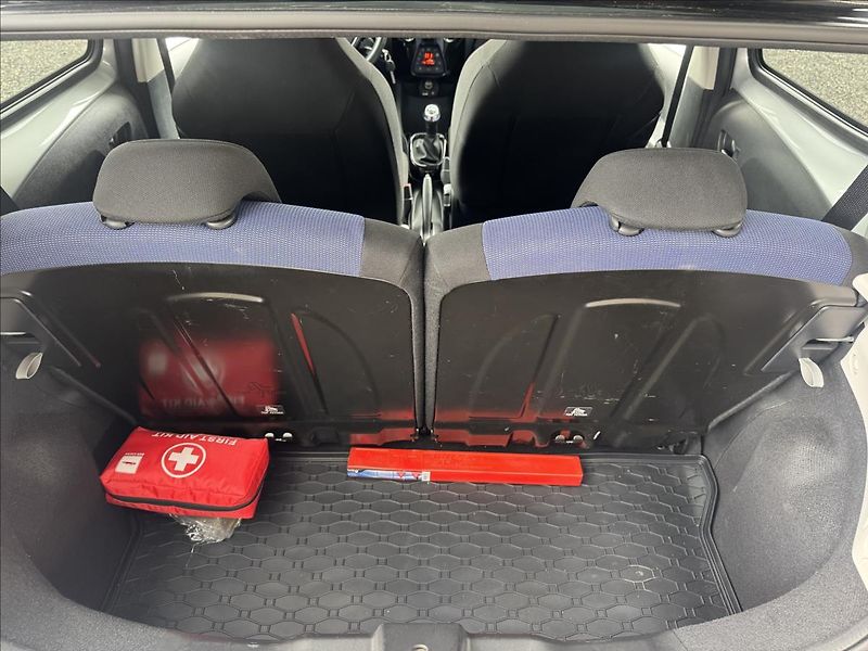 Citroën C1 1,0 VTi, JCC+,Carplay,Kamera - fotka 9 z 28