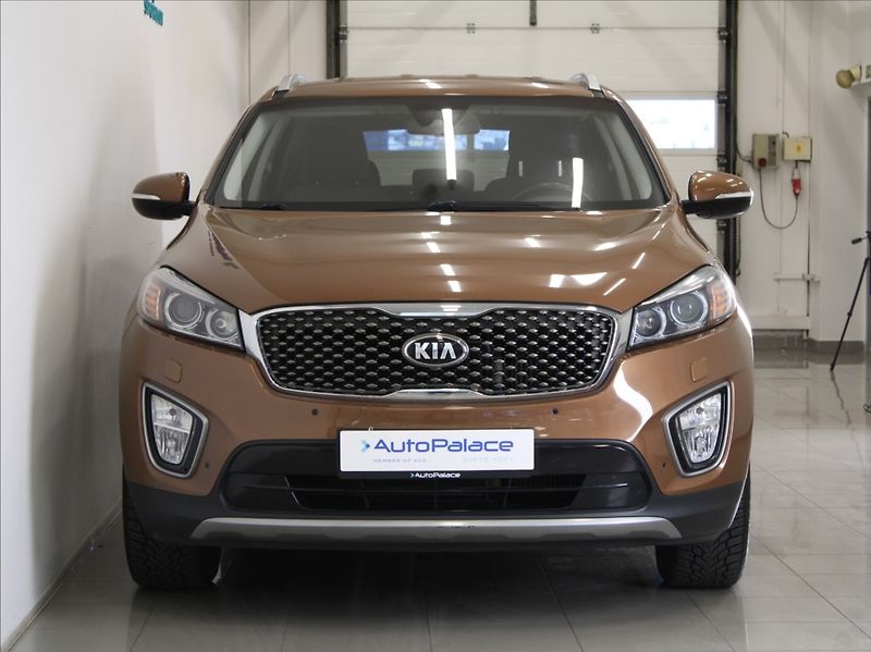 Kia Sorento 2,2 CRDi 147kW 4x4 AT Tažné ČR - fotka 2 z 23