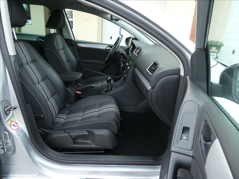 Volkswagen Golf 1,2 TSi 77kW MATCH serviska - fotka 24 z 45