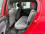 Toyota Yaris 1.0 Terra - náhled 11