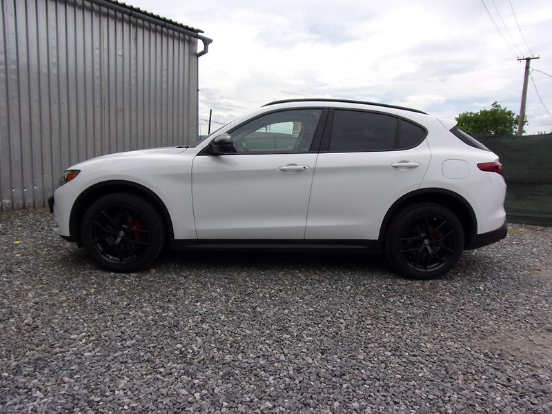 Alfa Romeo Stelvio (2020) 2.0TURBO 206kW PANORAMA VÝBAVA - fotka 9 z 27