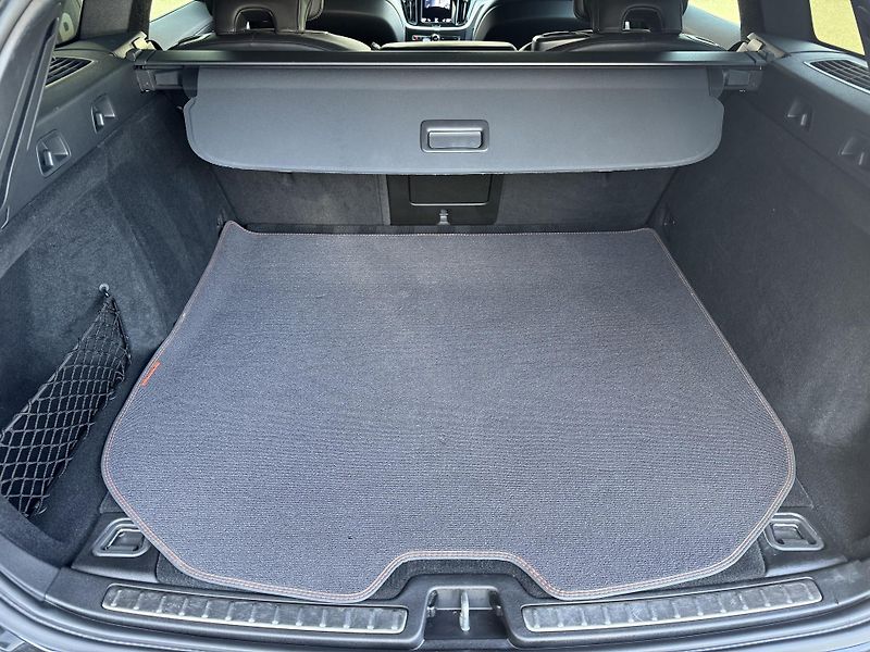 Volvo V60 (2020) 2,0 T8 4X4, Recharge, Polestar - fotka 21 z 47
