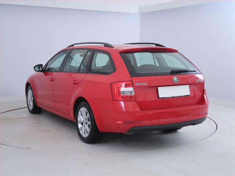 Škoda Octavia (2018) 1.5 TSI, Serv.kniha, Tempomat - fotka 4 z 17