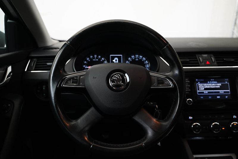 Škoda Octavia - fotka 18 z 25