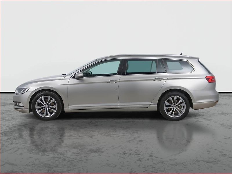 Volkswagen Passat (2017) 2.0 TDI, Automat, Kůže, Navi - fotka 3 z 17
