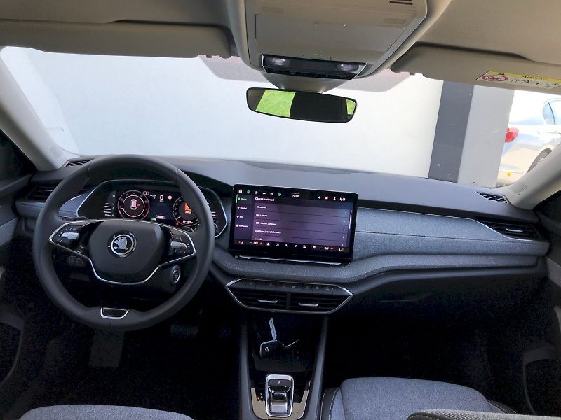Škoda Octavia (2025) COMBI TOP SELECTION 1,5 TSI M- - fotka 5 z 23