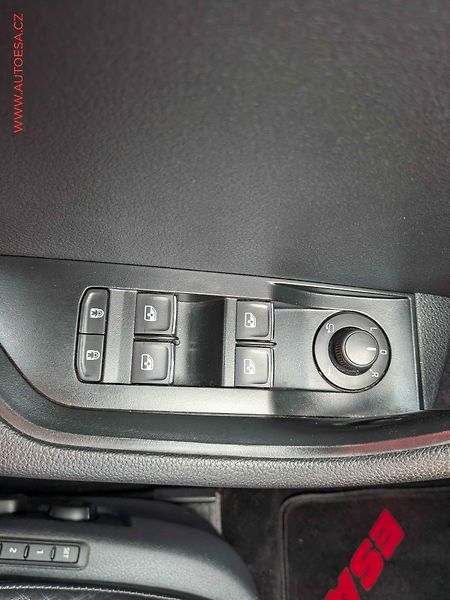 Škoda Superb (2019) 1.6 TDi, Style, DSG, bixen - fotka 12 z 15