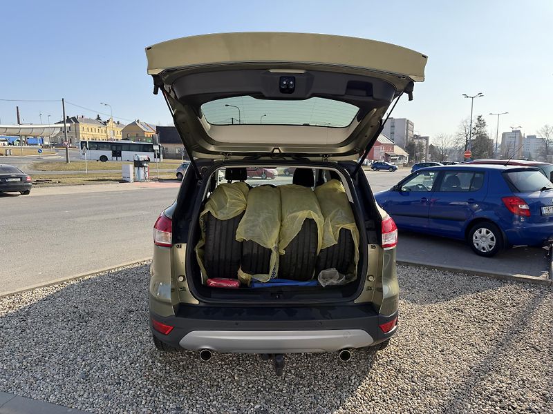 Ford Kuga 1,5 EcoBoost / 110kW  - fotka 40 z 50