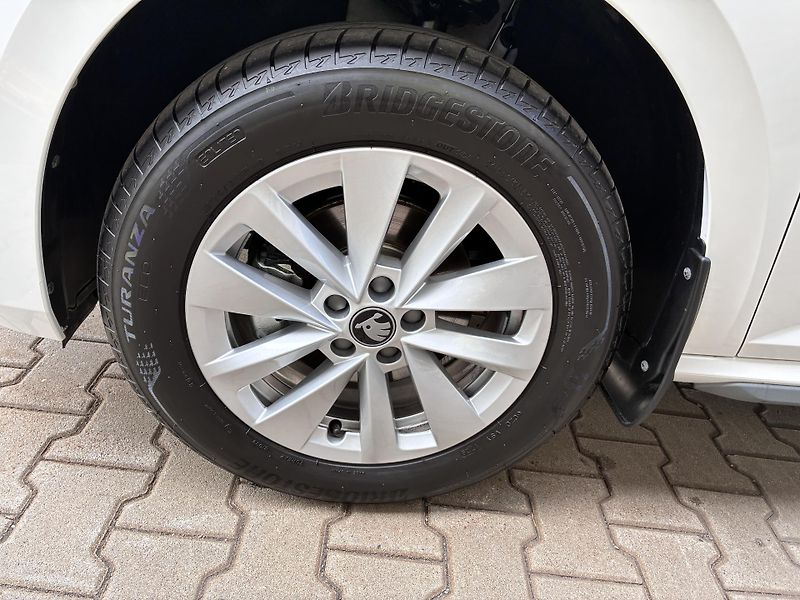 Škoda Kamiq 85kw, TOP SELECTION,1.MAJITEL. - fotka 29 z 31
