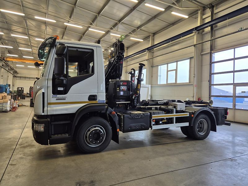 Iveco Eurocargo 140E22 RUKA HIAB + KONTEJNER  - fotka 21 z 21