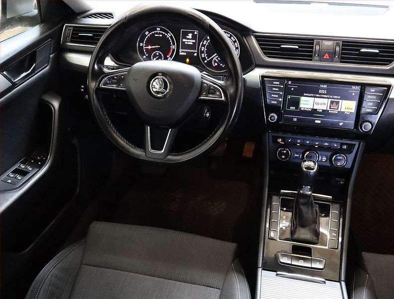 Škoda Superb (2016) Style 2.0 TDI, Automat, Navi - fotka 7 z 22