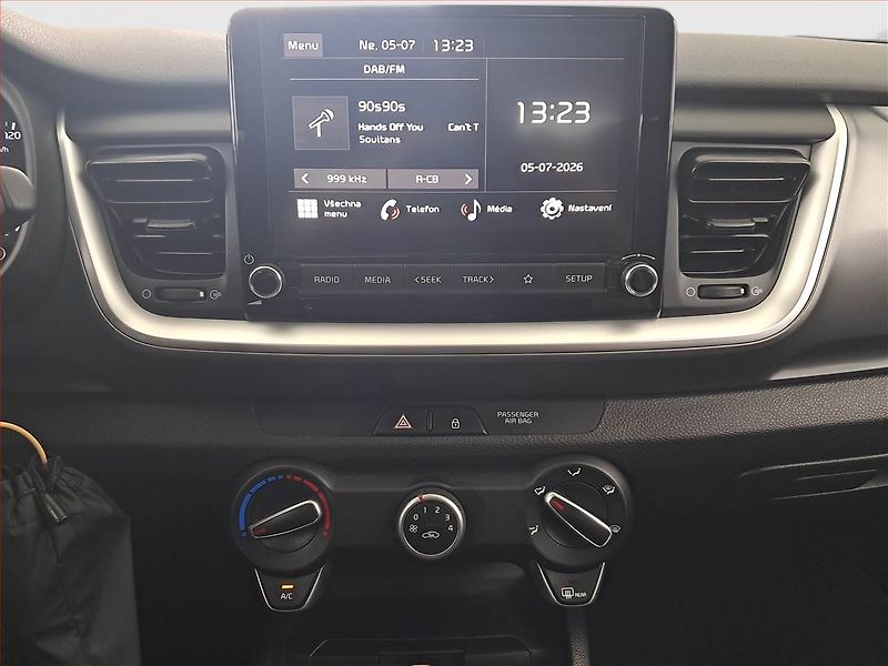 Kia Stonic (2023) 1.2 DPI, ČR,1.maj, Serv.kniha - fotka 12 z 14