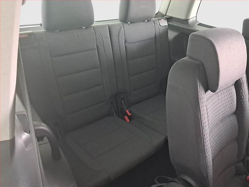 Volkswagen Touran (2005) 1.9 TDI, 7 míst, nová STK - fotka 15 z 15