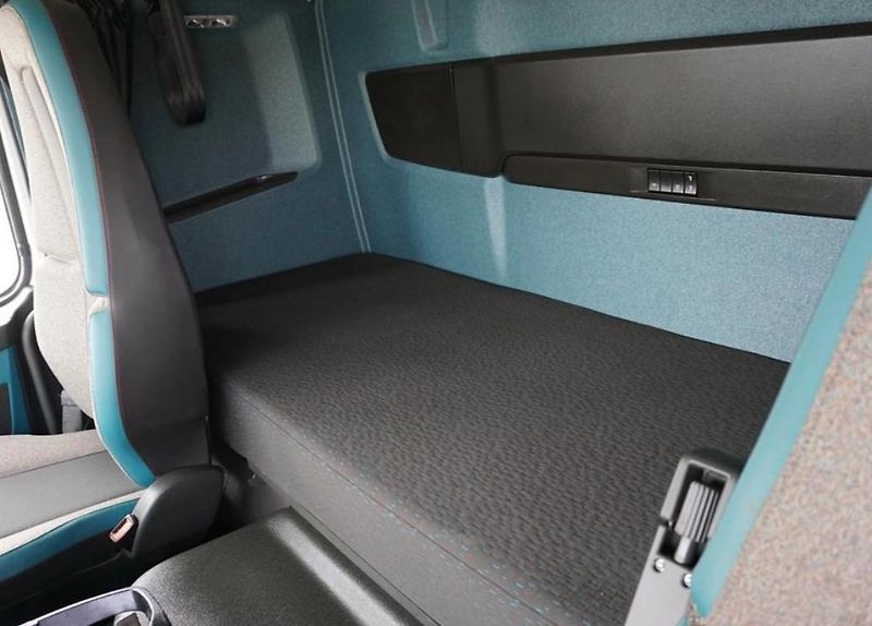 Volvo FM (2018) 500 6x2 valník + HR EURO 6 - fotka 16 z 22